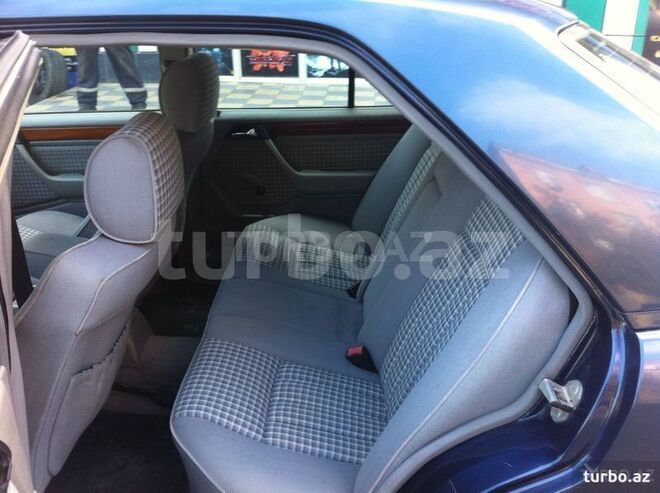 Mercedes E 280 1995, 350,000 km - 2.8 l - Bakı