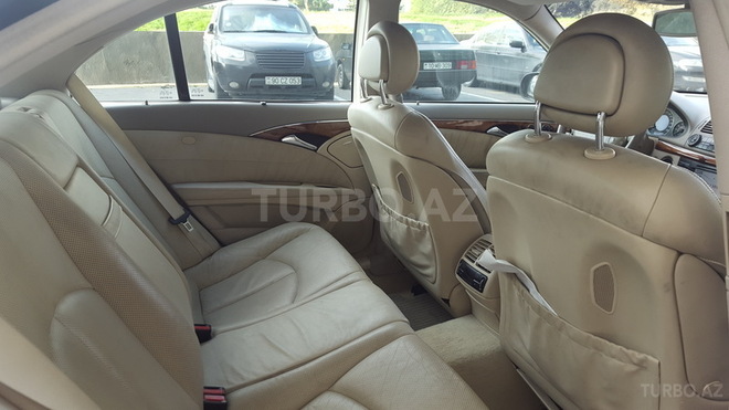 Mercedes E 320 2002, 283,000 km - 3.2 l - Bakı