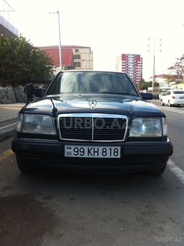 Mercedes E 280 1995, 365,555 km - 2.8 l - Bakı