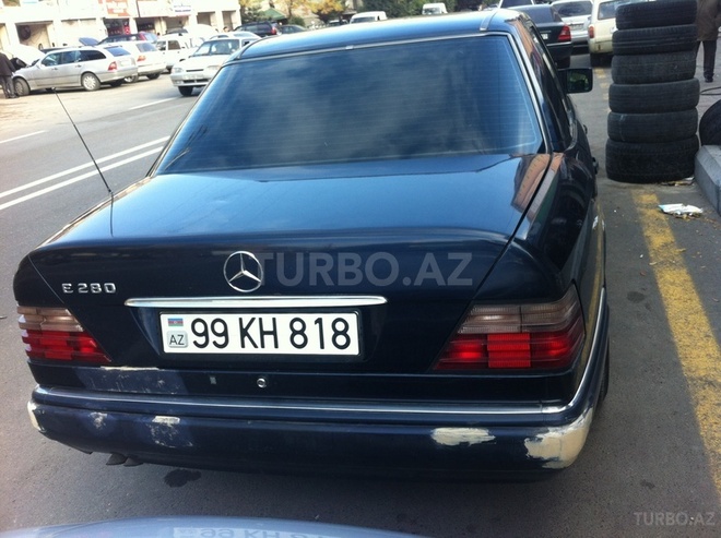 Mercedes E 280 1995, 365,555 km - 2.8 l - Bakı