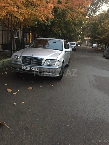 Mercedes C 200 2000, 180,000 km - 2.0 л - Lənkəran