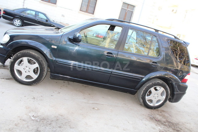 Mercedes ML 320 2001, 230,000 km - 3.2 l - Bakı