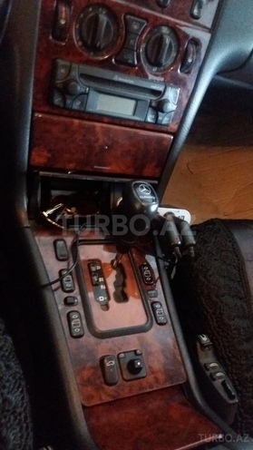 Mercedes E 240 1999, 192,647 km - 2.4 l - Beyləqan