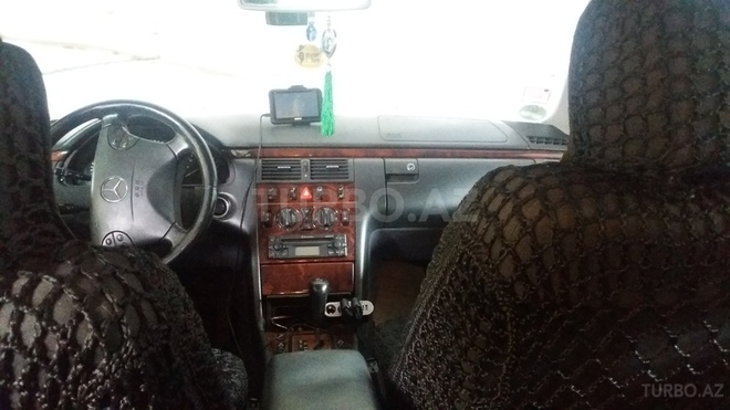 Mercedes E 240 1999, 192,647 km - 2.4 l - Beyləqan