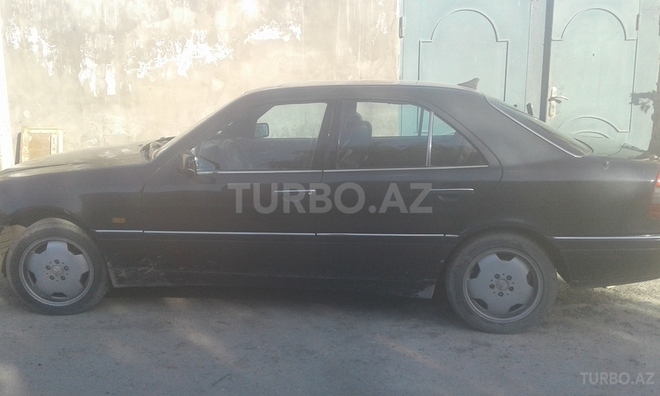 Mercedes C 280 1995, 318,000 km - 2.8 l - Bakı