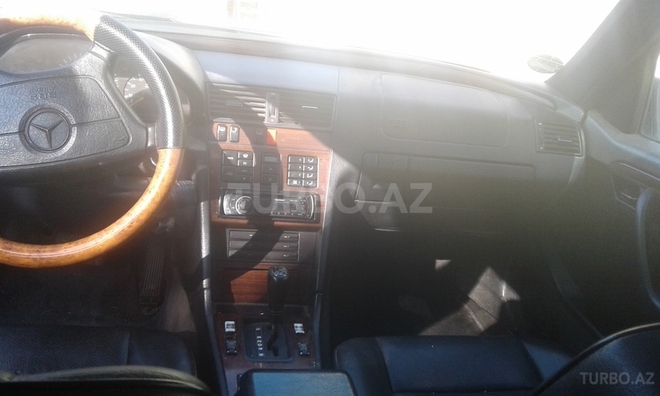 Mercedes C 280 1995, 318,000 km - 2.8 l - Bakı
