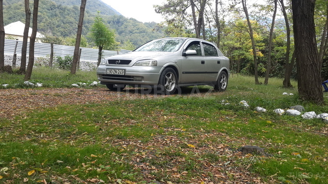 Opel Astra 2000, 180,000 km - 2.0 l - Sumqayıt