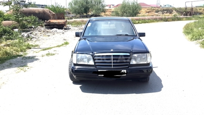 Mercedes E 280 1994, 409,000 km - 2.8 l - Bakı