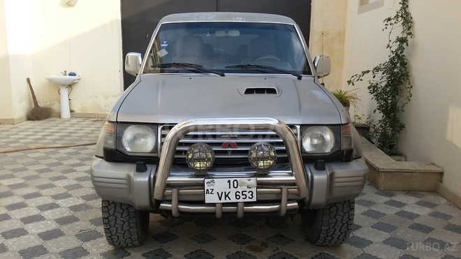 Mitsubishi Pajero 1996, 270,000 km - 2.8 l - Bakı