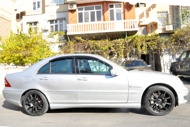 Mercedes C 32 AMG 2004, 226,500 km - 3.2 l - Bakı