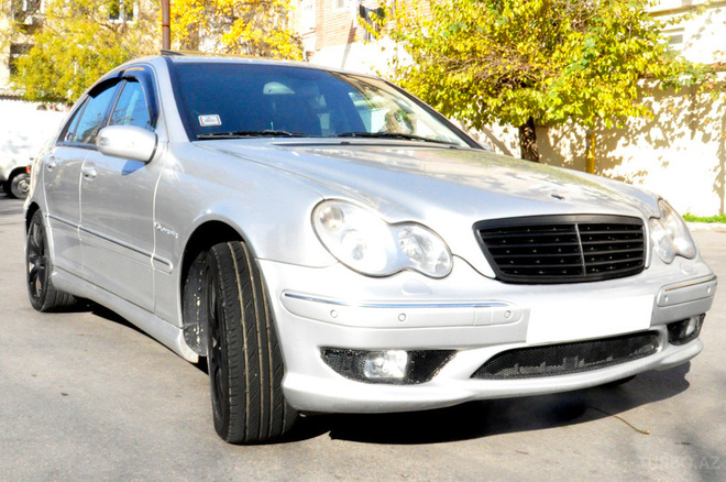 Mercedes C 32 AMG 2004, 226,500 km - 3.2 l - Bakı