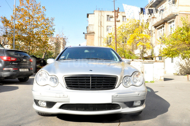 Mercedes C 32 AMG 2004, 226,500 km - 3.2 l - Bakı