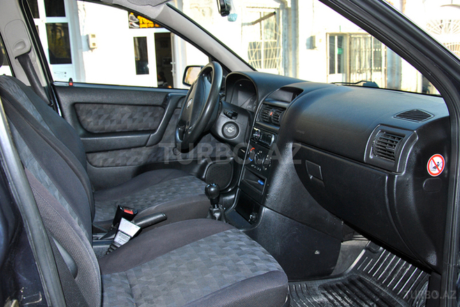 Opel Astra 1998, 323,000 km - 1.6 l - Şəki