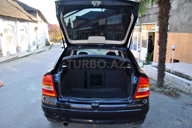 Opel Astra 1998, 323,000 km - 1.6 l - Şəki