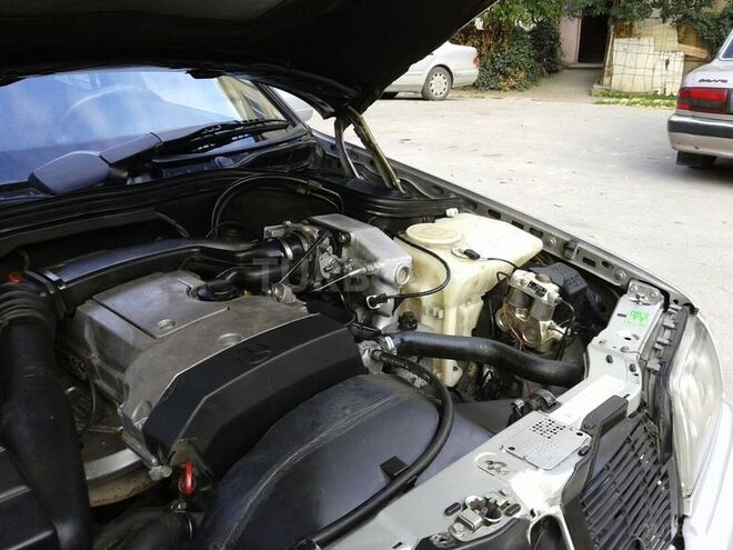 Mercedes C 180 1995, 250,000 km - 1.8 l - Bakı