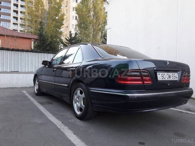 Mercedes E 220 2000, 320,000 km - 2.2 l - Bakı
