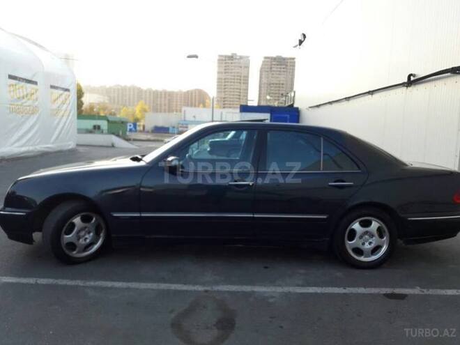 Mercedes E 220 2000, 320,000 km - 2.2 l - Bakı