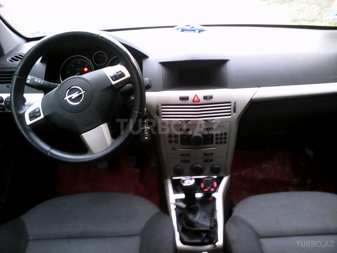 Opel Astra 2007, 98,000 km - 1.9 l - Bakı