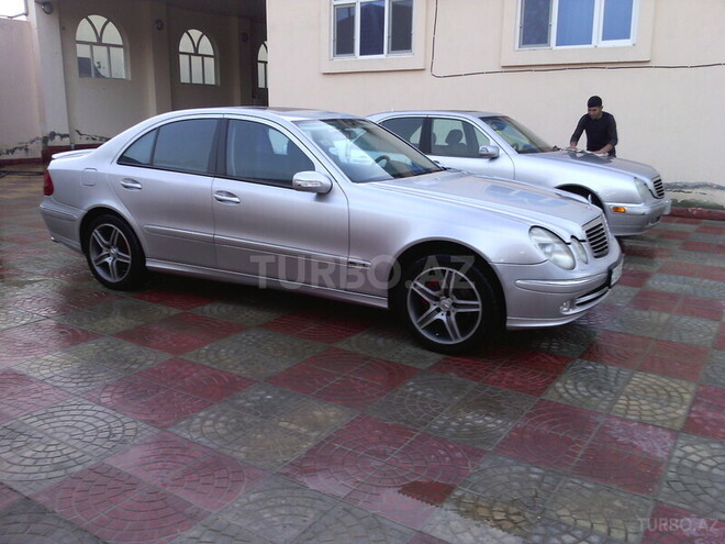 Mercedes E 320 2004, 270,000 km - 3.2 l - Ağcabədi