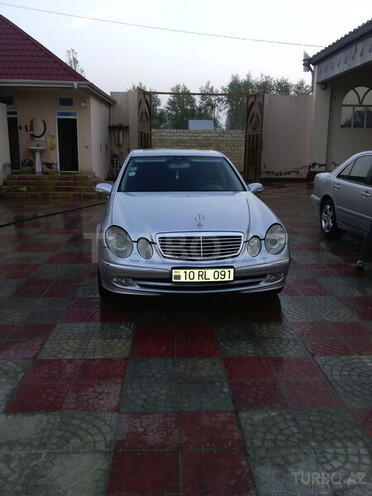Mercedes E 320 2004, 270,000 km - 3.2 l - Ağcabədi