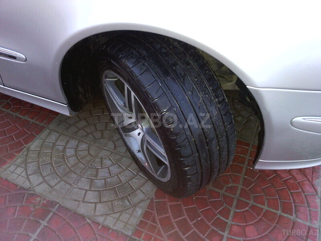 Mercedes E 320 2004, 270,000 km - 3.2 l - Ağcabədi