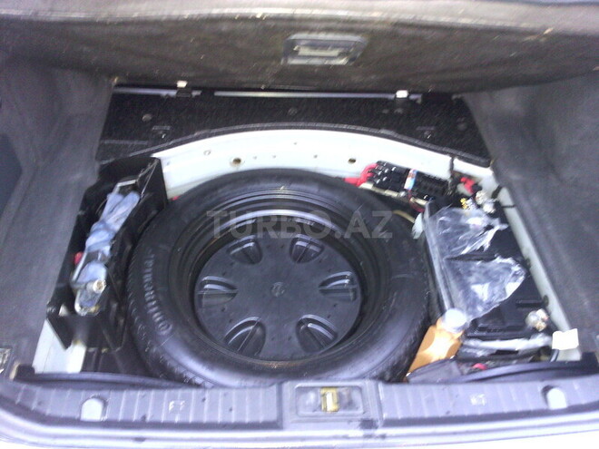 Mercedes E 320 2004, 270,000 km - 3.2 l - Ağcabədi
