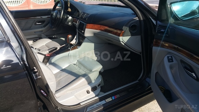 BMW 530 2002, 294,000 km - 3.0 l - Sumqayıt