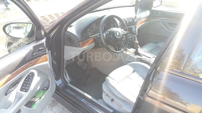 BMW 530 2002, 294,000 km - 3.0 l - Sumqayıt