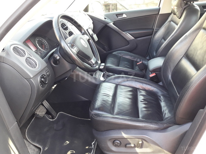 Volkswagen Tiguan 2009, 160,000 km - 2.0 л - Bakı