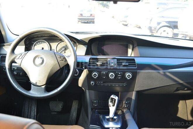 BMW 530 2009, 135,000 km - 3.0 л - Bakı