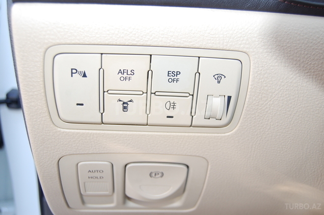 Hyundai Genesis 2009, 136,110 km - 3.8 l - Bakı