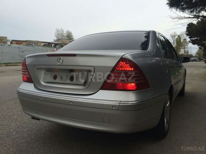 Mercedes C 240 2001, 272,000 km - 2.6 l - Bakı