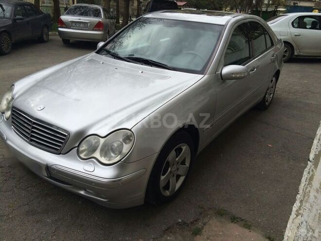 Mercedes C 240 2001, 272,000 km - 2.6 l - Bakı