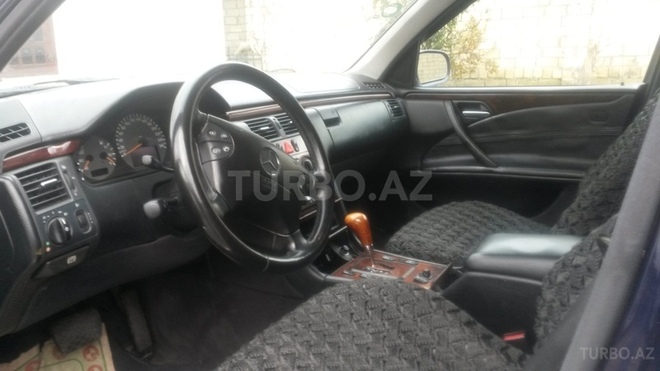 Mercedes E 240 1999, 240,000 km - 2.4 l - Bakı