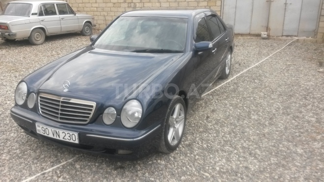 Mercedes E 240 1999, 240,000 km - 2.4 l - Bakı