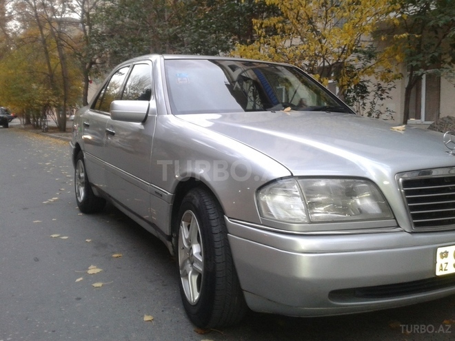 Mercedes C 180 1995, 249,000 km - 1.8 л - Bakı