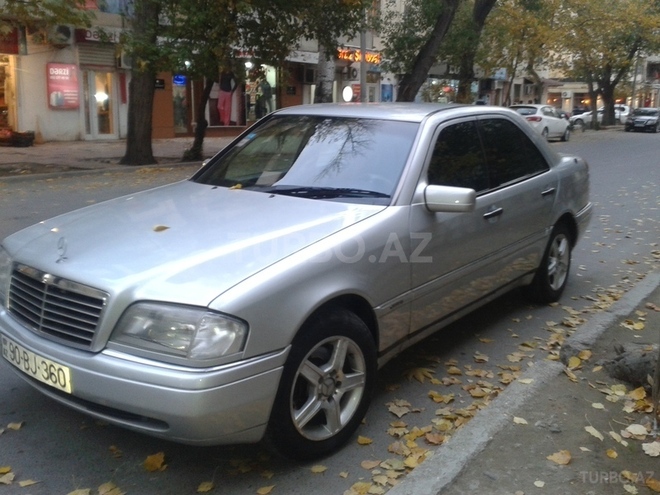 Mercedes C 180 1995, 249,000 km - 1.8 л - Bakı