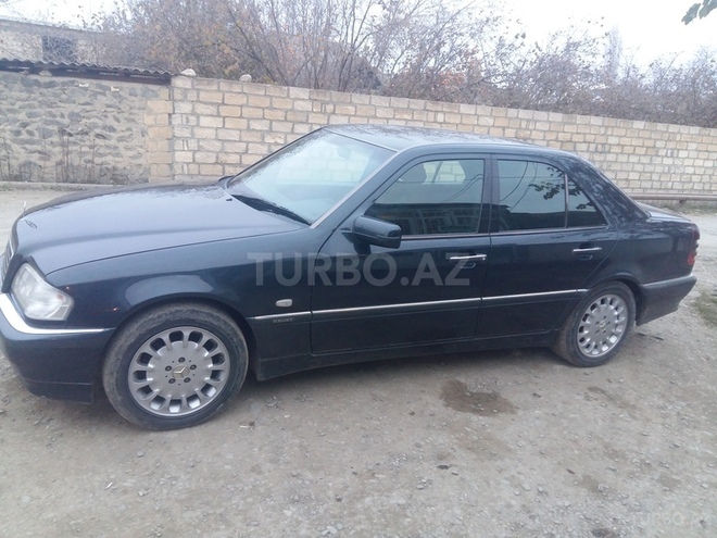 Mercedes C 180 1997, 280,000 km - 1.8 l - Qəbələ
