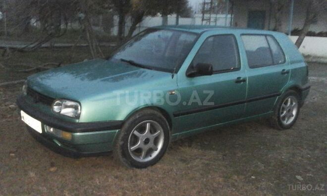Volkswagen Golf 1995, 246,023 km - 2.0 l - Göyçay