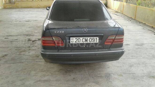 Mercedes E 240 2000, 192,000 km - 2.4 л - Şəmkir