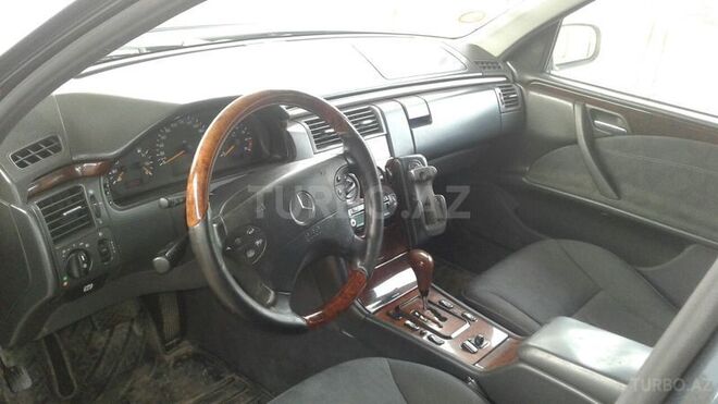 Mercedes E 240 2000, 192,000 km - 2.4 л - Şəmkir