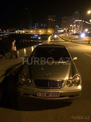 Mercedes C 200 2003, 250,000 km - 2.0 l - Bakı