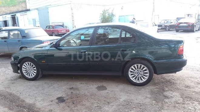 BMW 528 1997, 235,000 km - 2.8 l - Bakı
