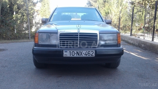 Mercedes E 200 1992, 325,000 km - 2.0 l - İmişli