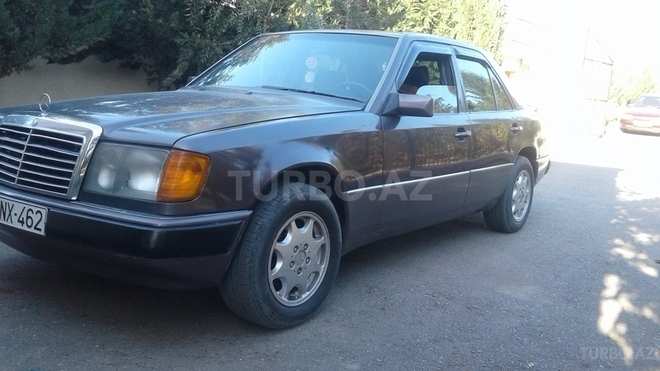 Mercedes E 200 1992, 325,000 km - 2.0 l - İmişli
