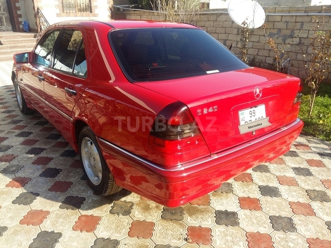 Mercedes C 240 1998, 133,000 km - 2.4 l - Bakı