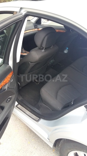Mercedes E 220 2006, 184,000 km - 2.2 l - Bakı