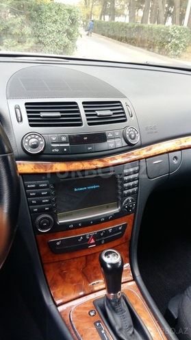 Mercedes E 220 2006, 184,000 km - 2.2 l - Bakı