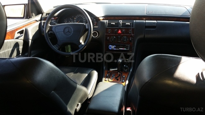 Mercedes E 200 1998, 230,000 km - 2.0 l - Bakı