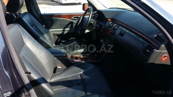 Mercedes E 200 1998, 230,000 km - 2.0 l - Bakı